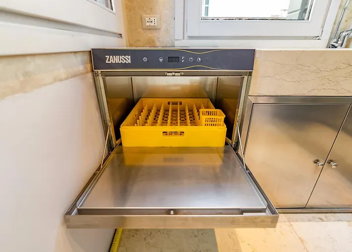 Di Lusso Con Terrazza Sull'acqua Velence