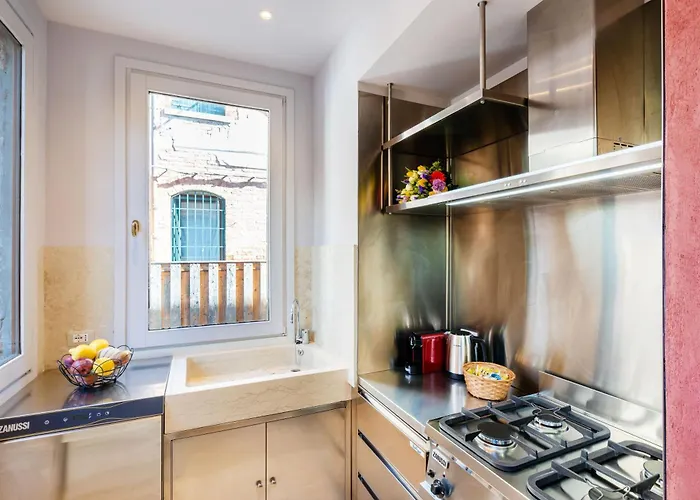 Di Lusso Con Terrazza Sull'acqua Villa *