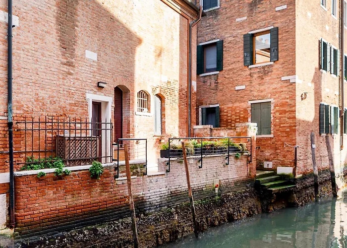 Βίλα Di Lusso Con Terrazza Sull'acqua *